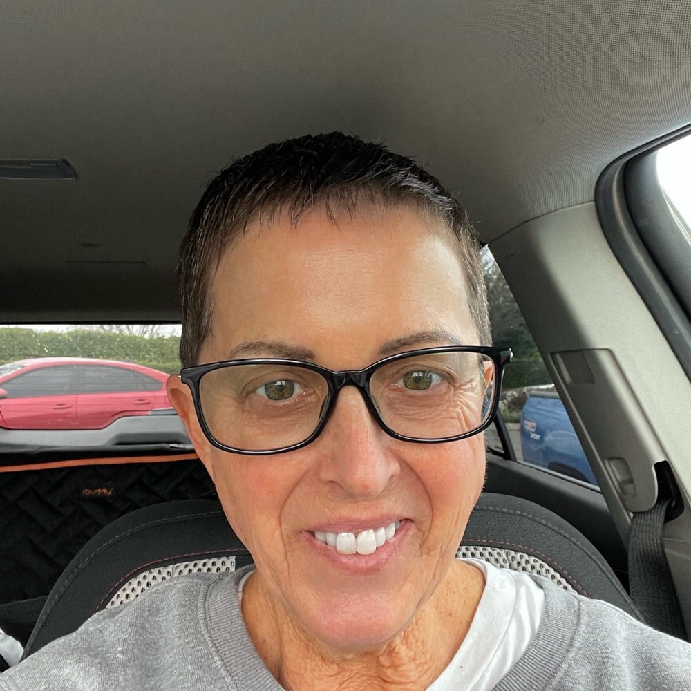 Meet your Posher, Julie